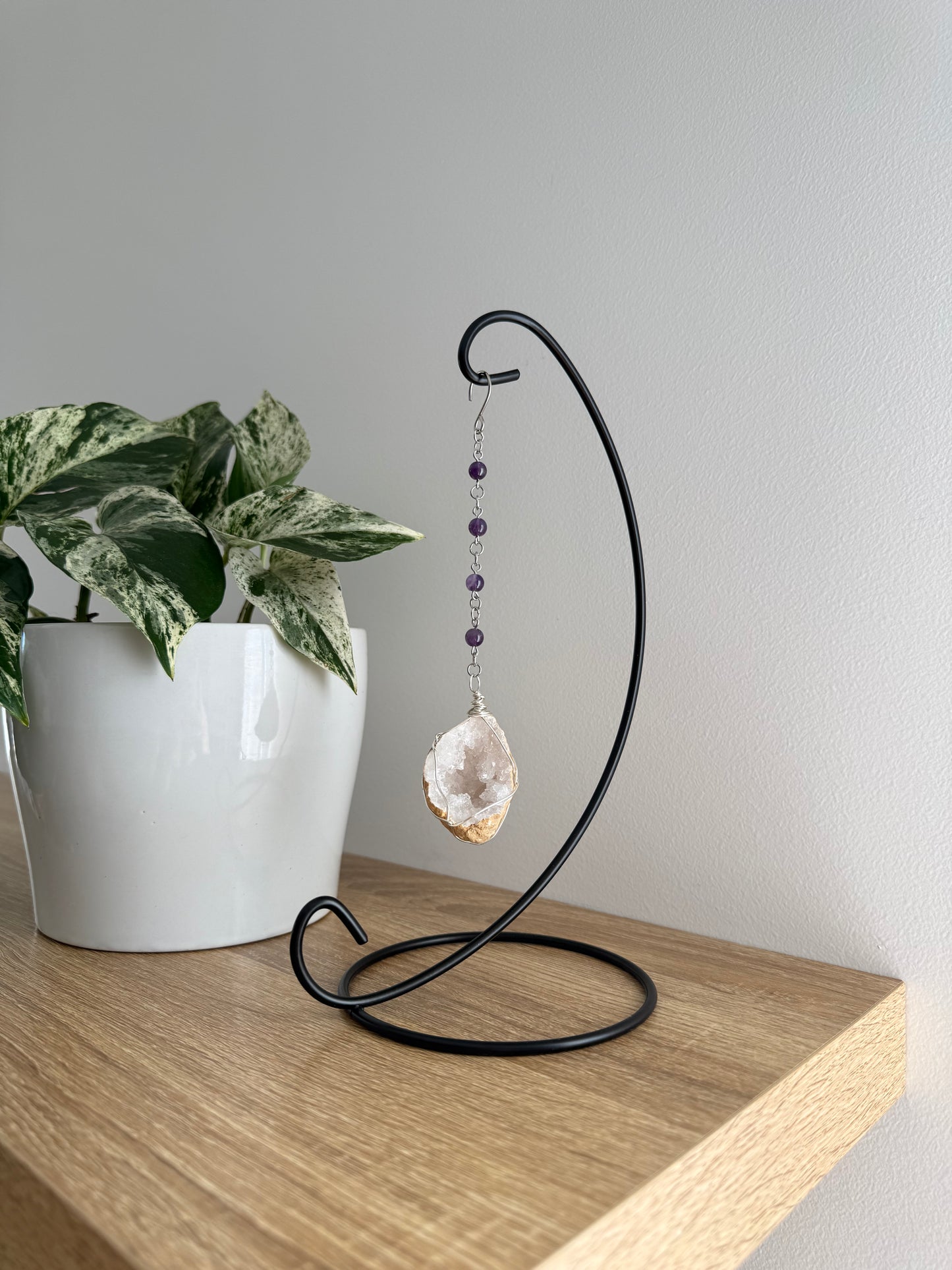 Quartz Geode Wrapped Hanger Stand